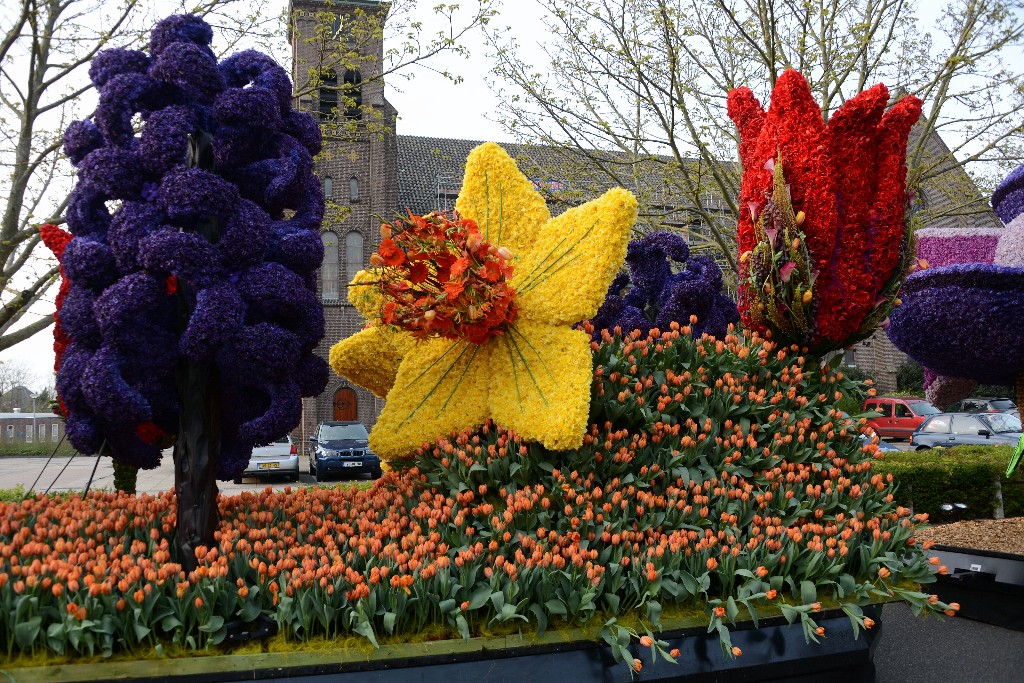 ../Images/Bloemencorso 2015 066.jpg